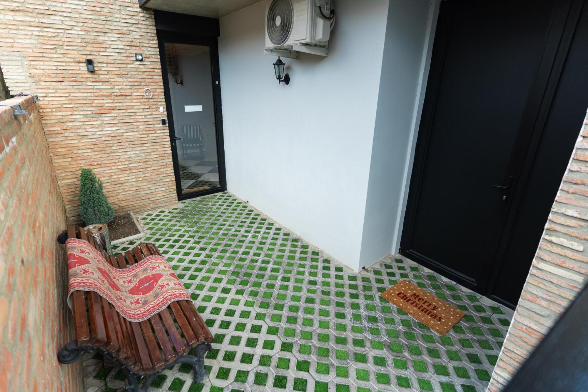 Trinity Hotel Tbilisi Exterior photo