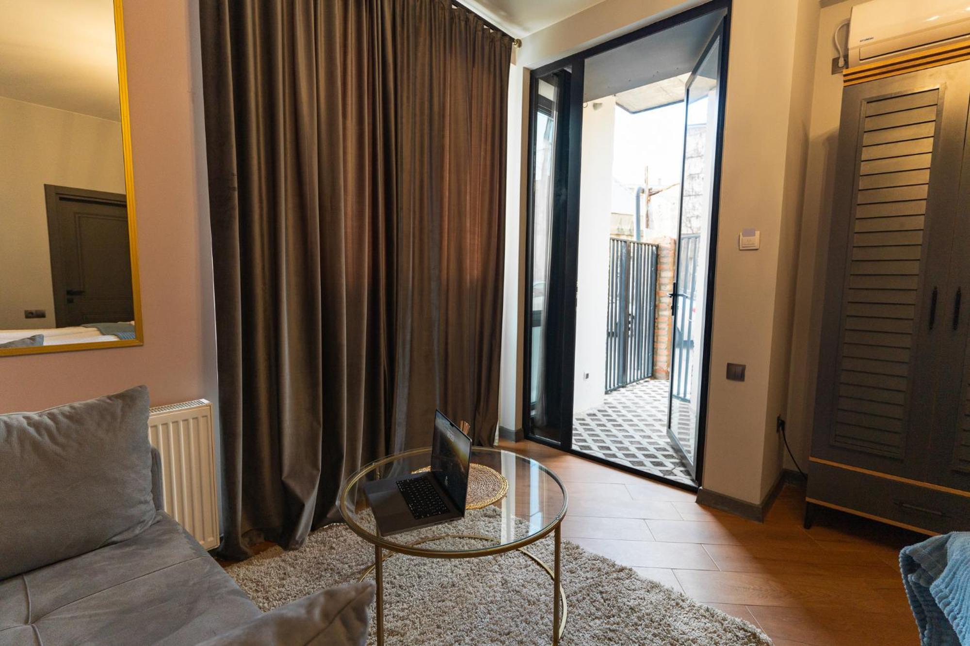 Trinity Hotel Tbilisi Exterior photo